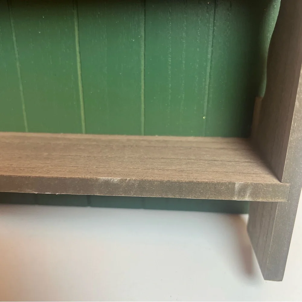 Target Bullseye Green Wooden Sleigh Shelf